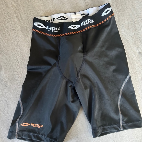 Ultra Pro Boxer Compression Short with Ultra Cup Boys Large - Picture 1 of 2